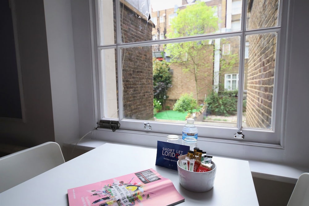 Studio, Kitchen