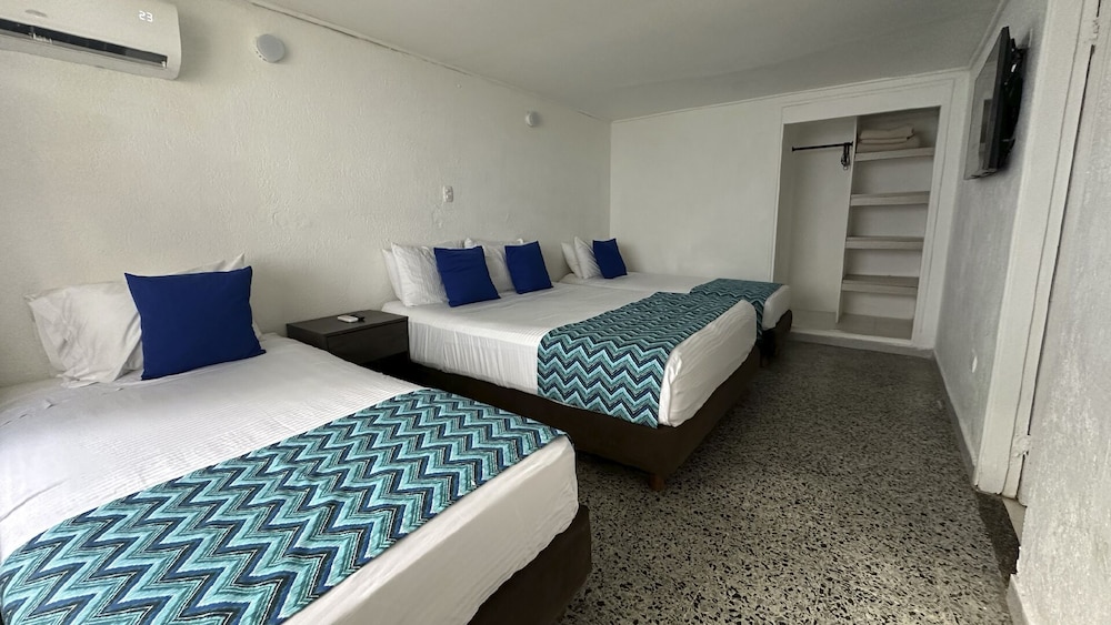 Standard Quadruple Room photo 2