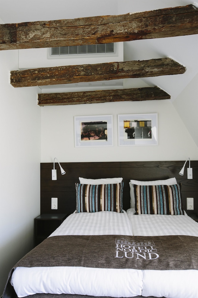 Junior Suite, 1 Queen Bed, Non Smoking (with Sofabed)