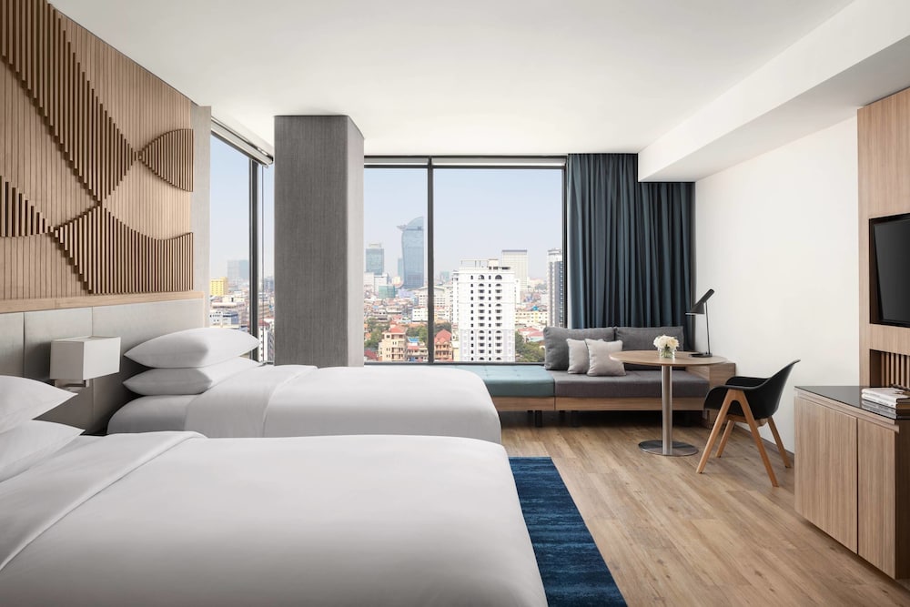 Room, 2 Double Beds - Photo 7