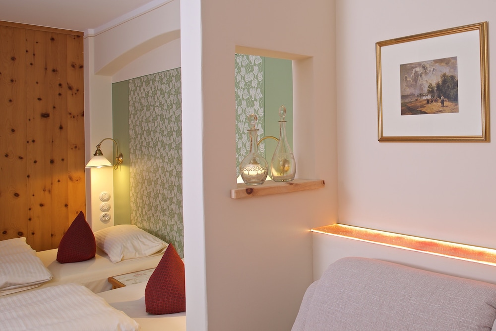 Double Room, Balcony (West side) photo 2