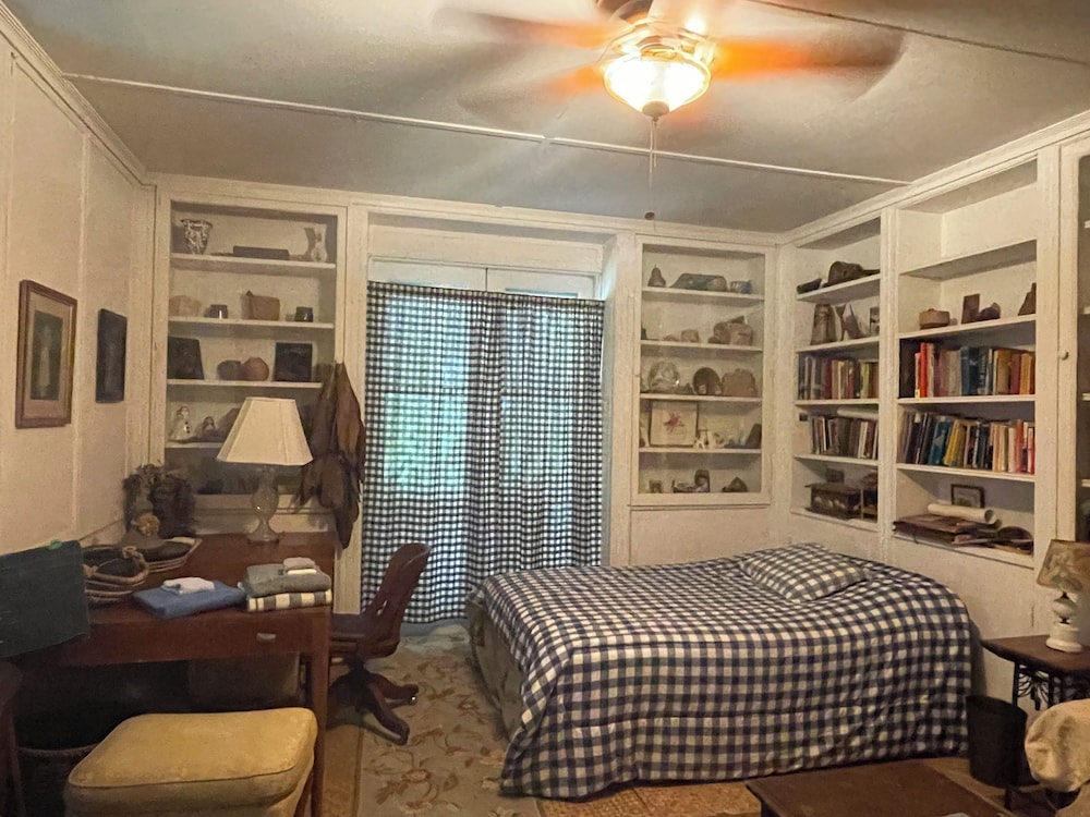 Traditional Villa, Multiple Bedrooms, Lanai, Garden Area photo 2