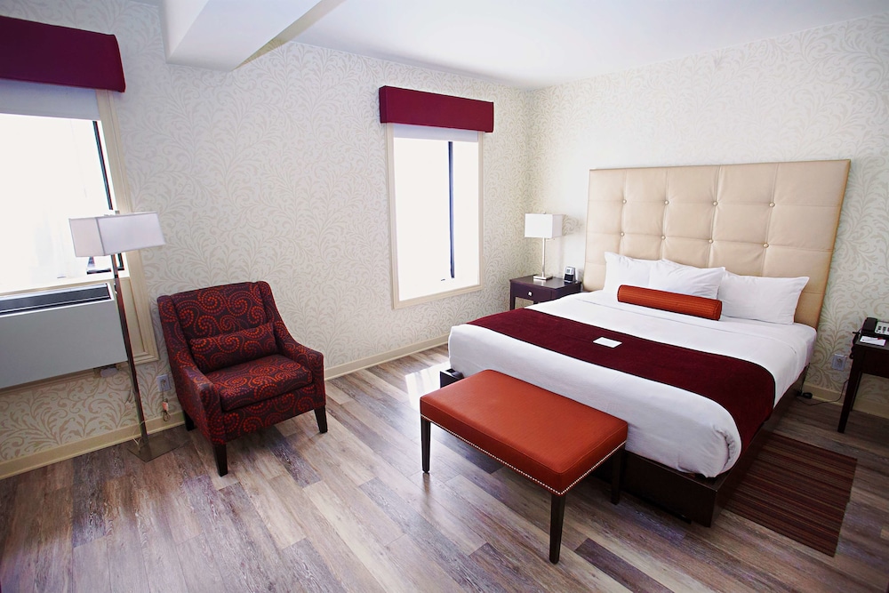 Business Room, 1 King Bed, Non Smoking - Photo 2