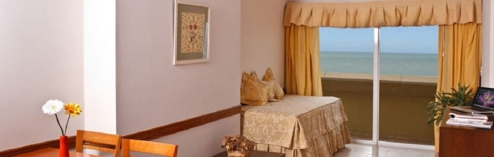Junior Suite, 1 Queen Bed, Private Bathroom photo 1
