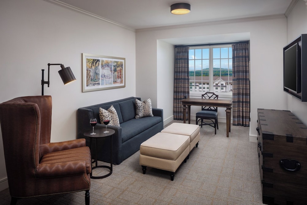 Suite, 1 Bedroom, Mobility Accessible photo 3