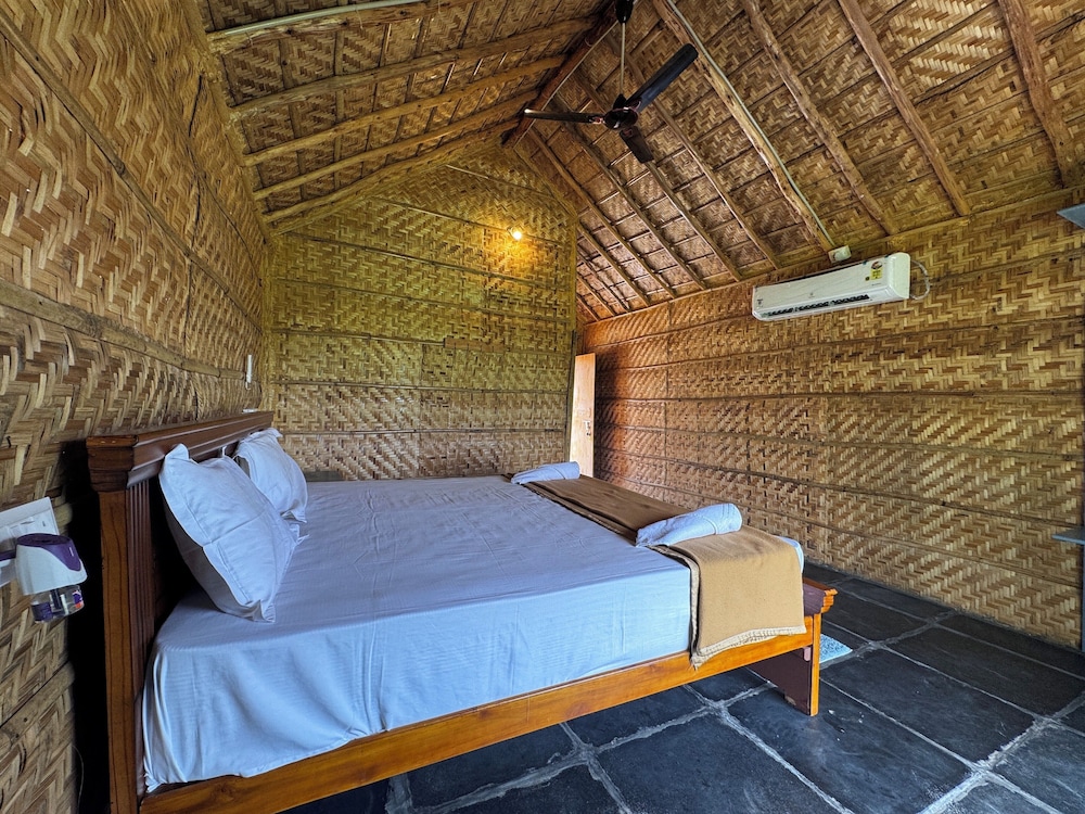 Deluxe Double Room, Courtyard View photo 2