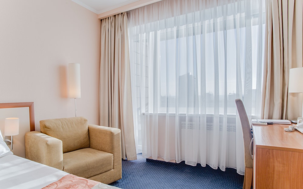 Standard Twin Room, 2 Twin Beds photo 3