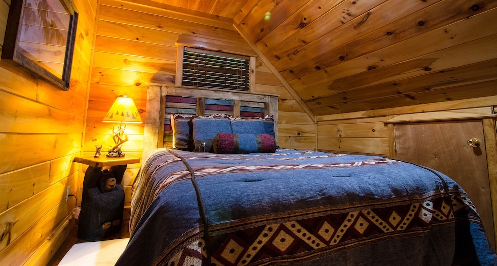 Cabin, 2 Bedrooms photo 3