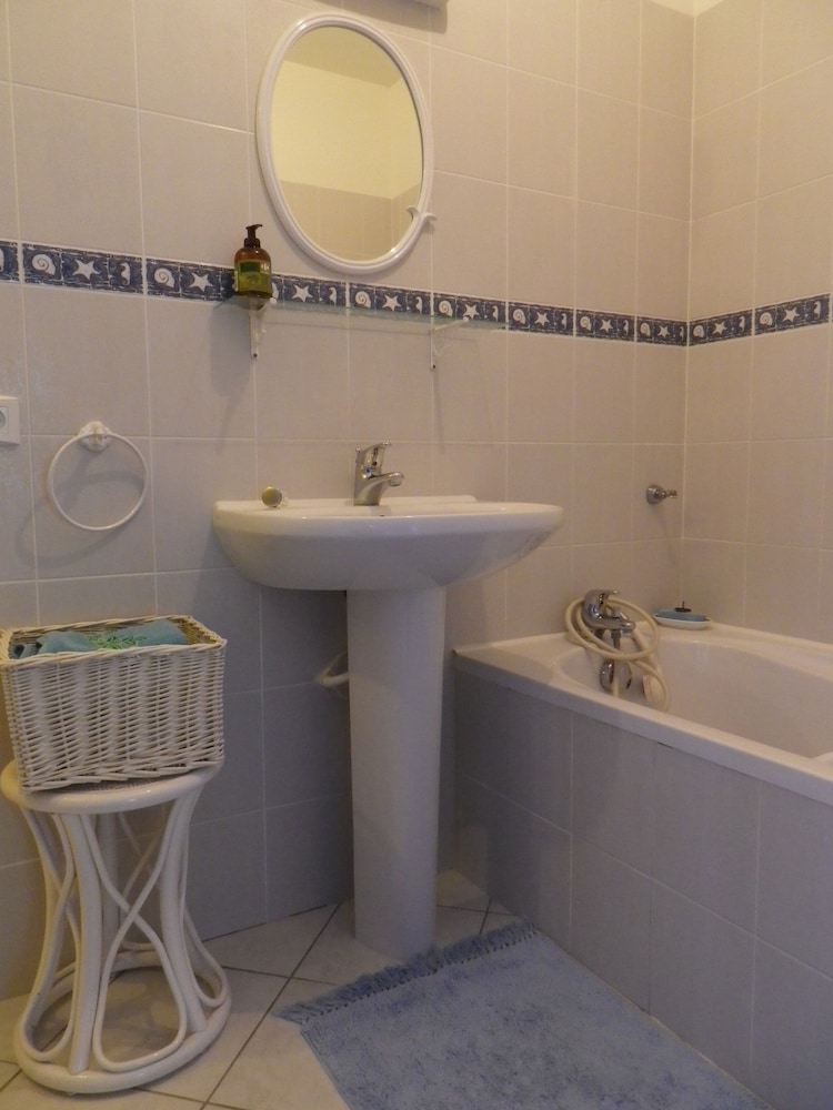 Triple Room, Non Smoking (Glycine) photo 2