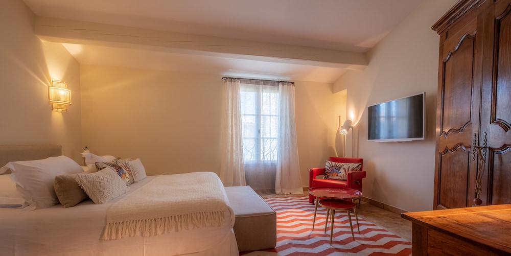 Junior Suite - Photo 1