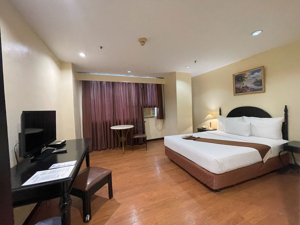 Deluxe Room - Photo 5