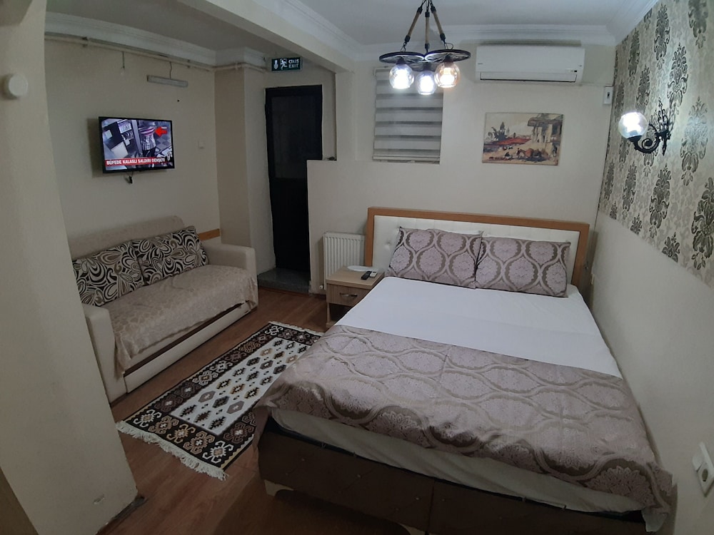 Family Triple Room, Basemant Floor photo 3