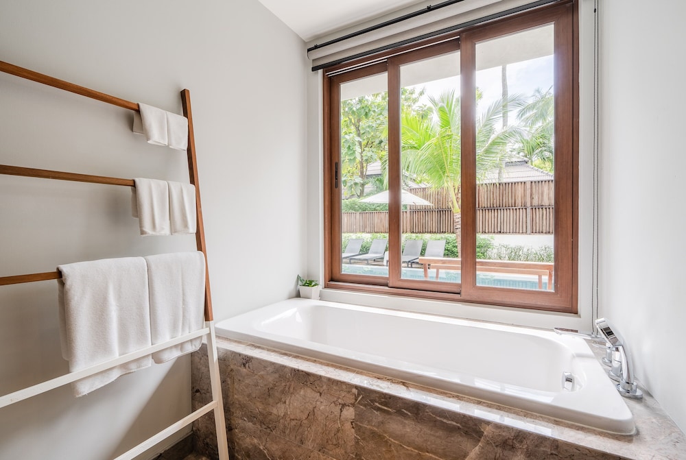 Two Bedroom Grand Pool Villa - Photo 9