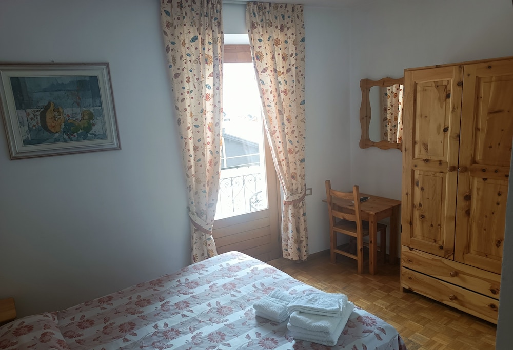 Double or Twin Room photo 1