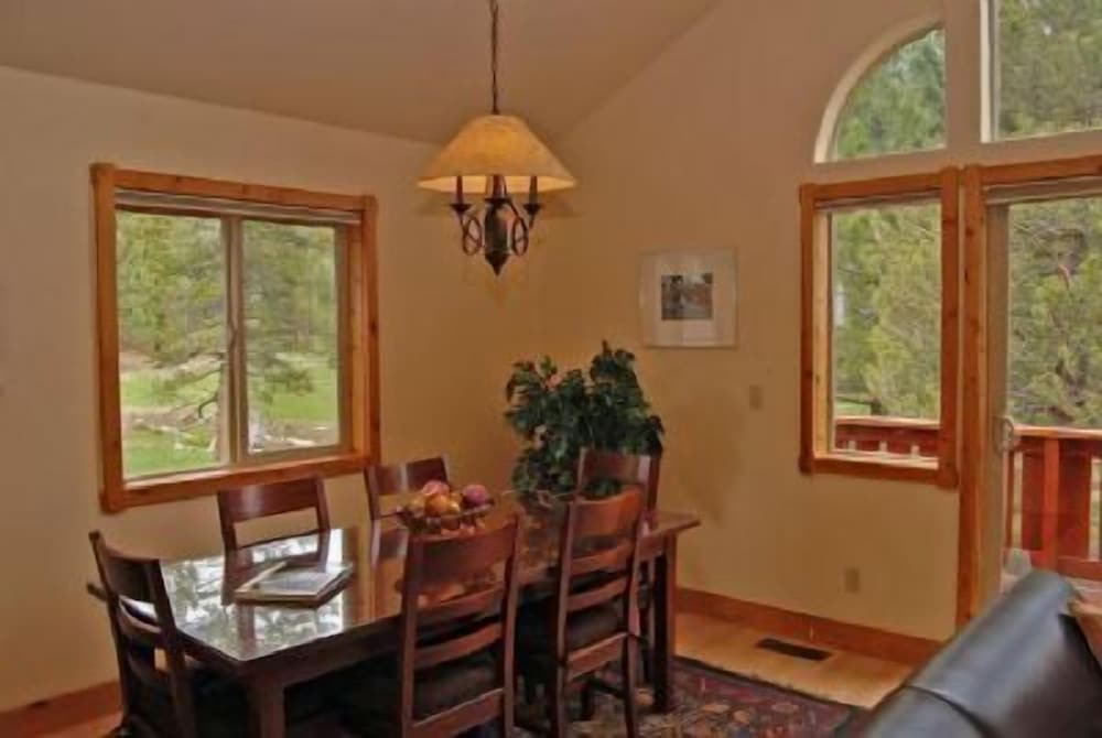 House, 3 Bedrooms photo 3