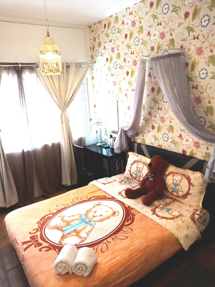 10 Teddy Bear Double Room