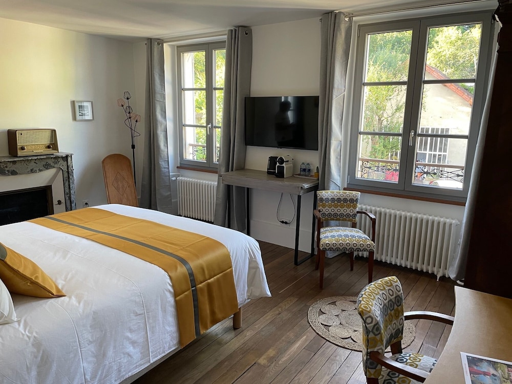 Deluxe Double Room, Courtyard View photo 2