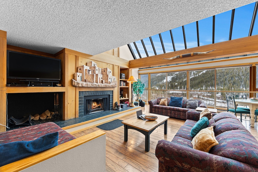 Apartment (3 Bedrooms)