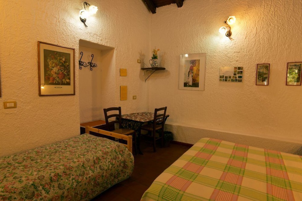 Triple Room, Garden View (CERERE) photo 2