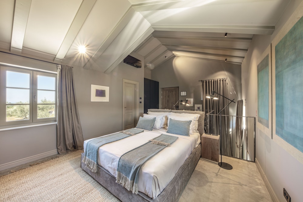Design Villa, 1 King Bed, Garden View