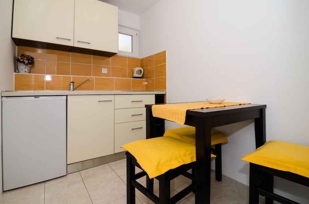 Studio (Comfort Studio with Terrace) photo 2