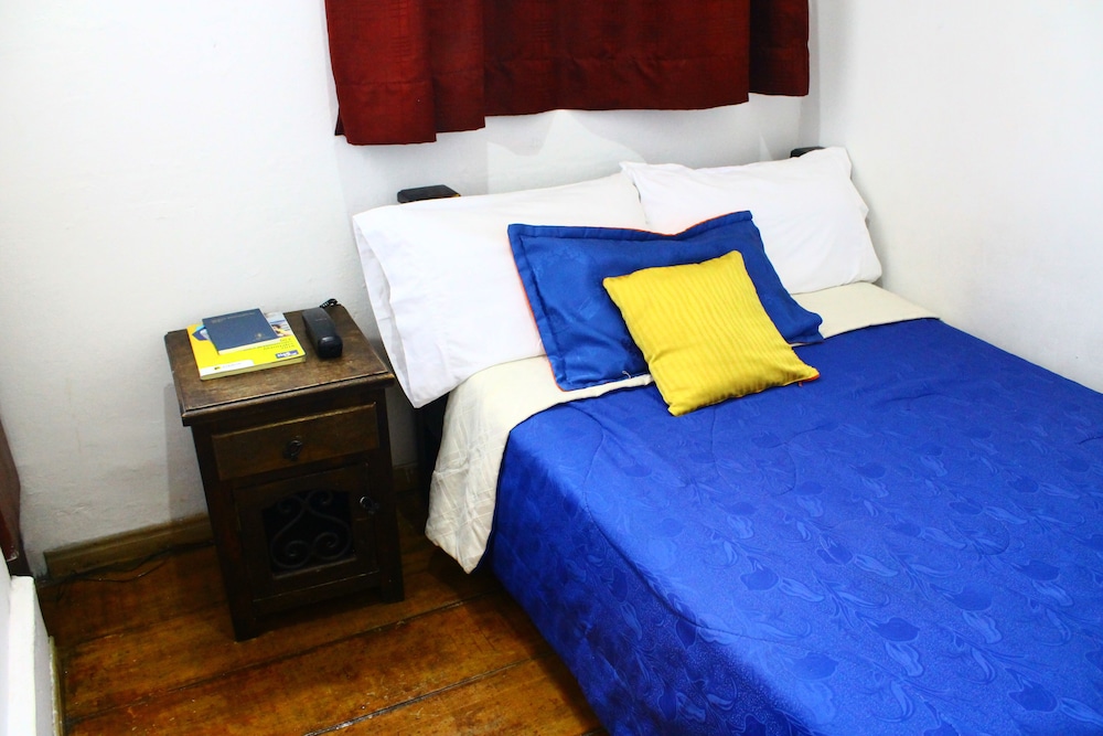 Single Room, 1 Large Twin Bed