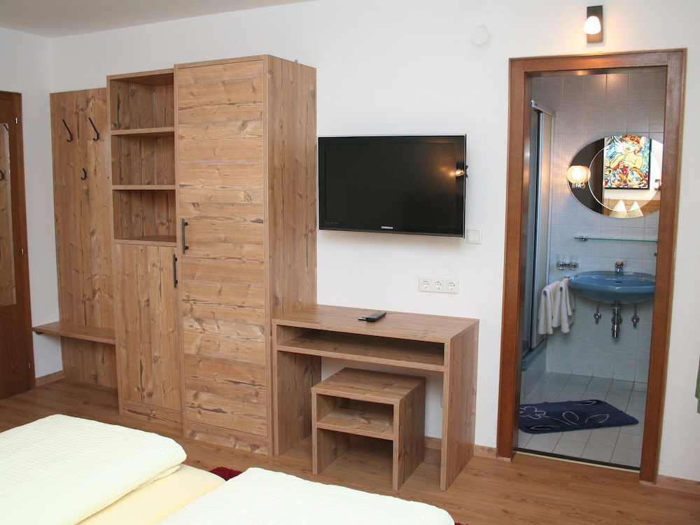 Triple Room, 1 Double Bed with Sofa bed, Mountain View photo 3