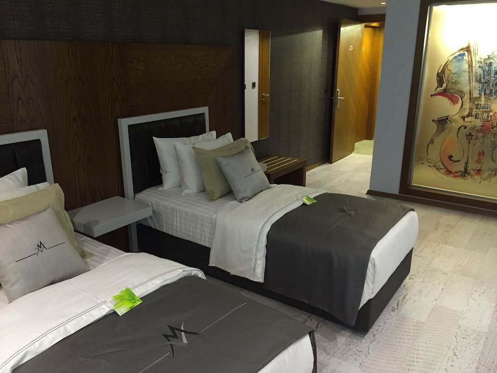 Business Room photo 1