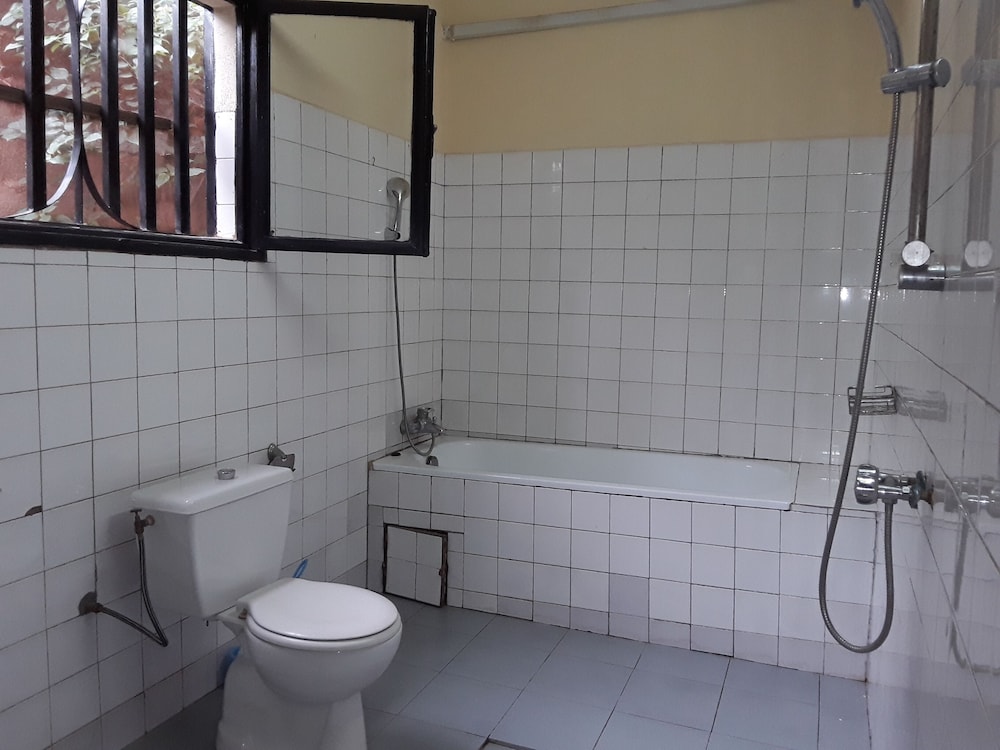 Classic Double Room Single Use, 1 Bedroom, Roll-in Shower, Non Smoking photo 2