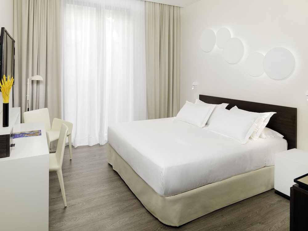 City Double Room Single Use (Classic Barcelona) photo 2