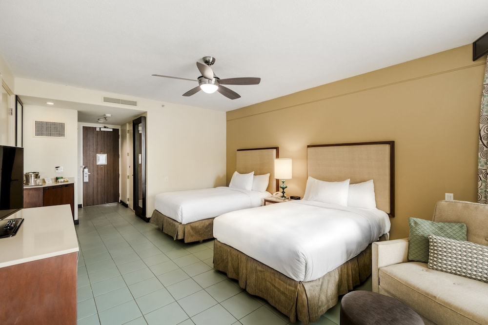 Oceanfront Patio Room with 2 Double Beds - Photo 2