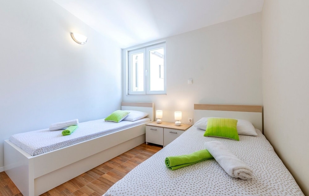 Apartment (Dalis - open swimming pool - A1 kat(4) photo 3