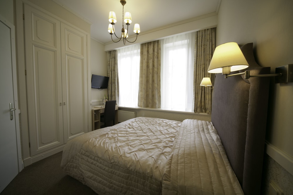 Small Double Room - Photo 1