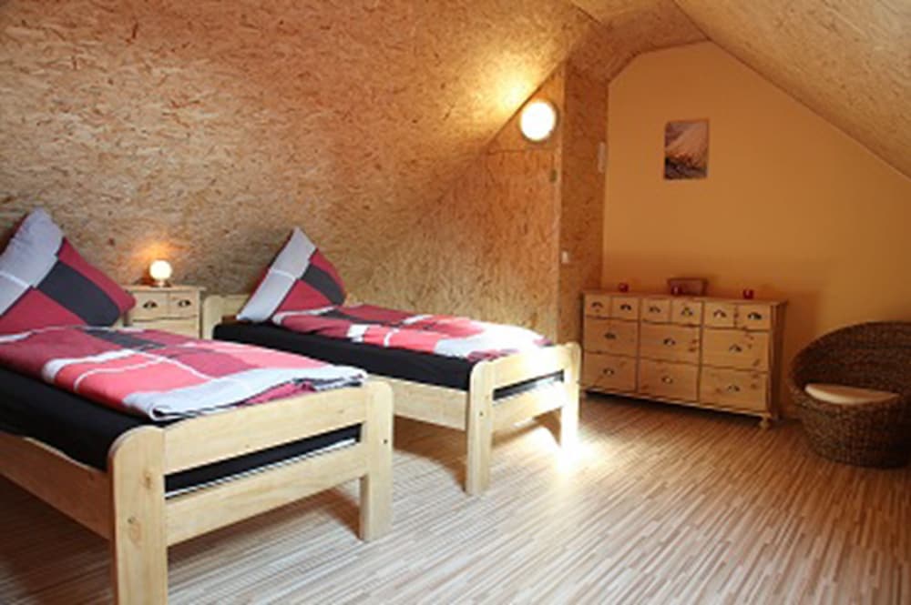 House (Thormarcon) photo 2