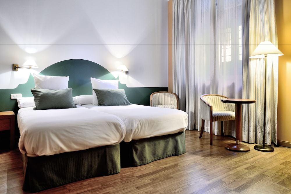 Double Room (Or Double Room Single Use) photo 2