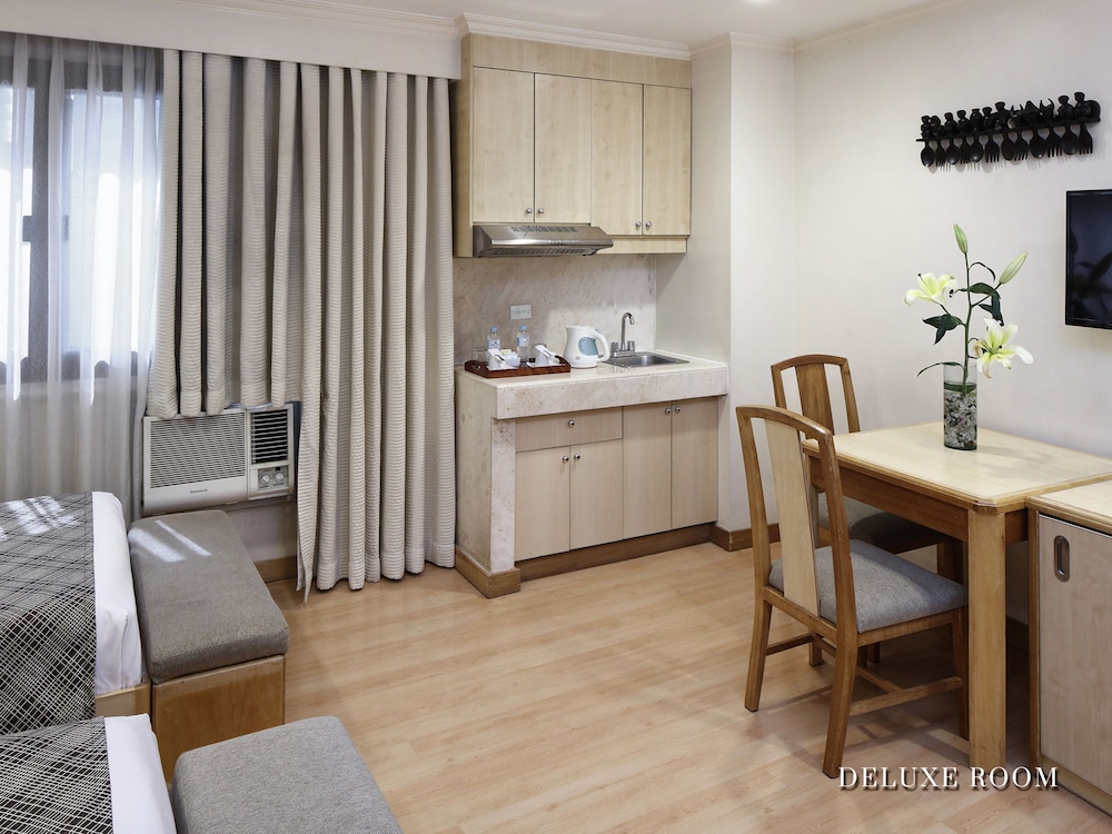 Deluxe Room - Photo 3