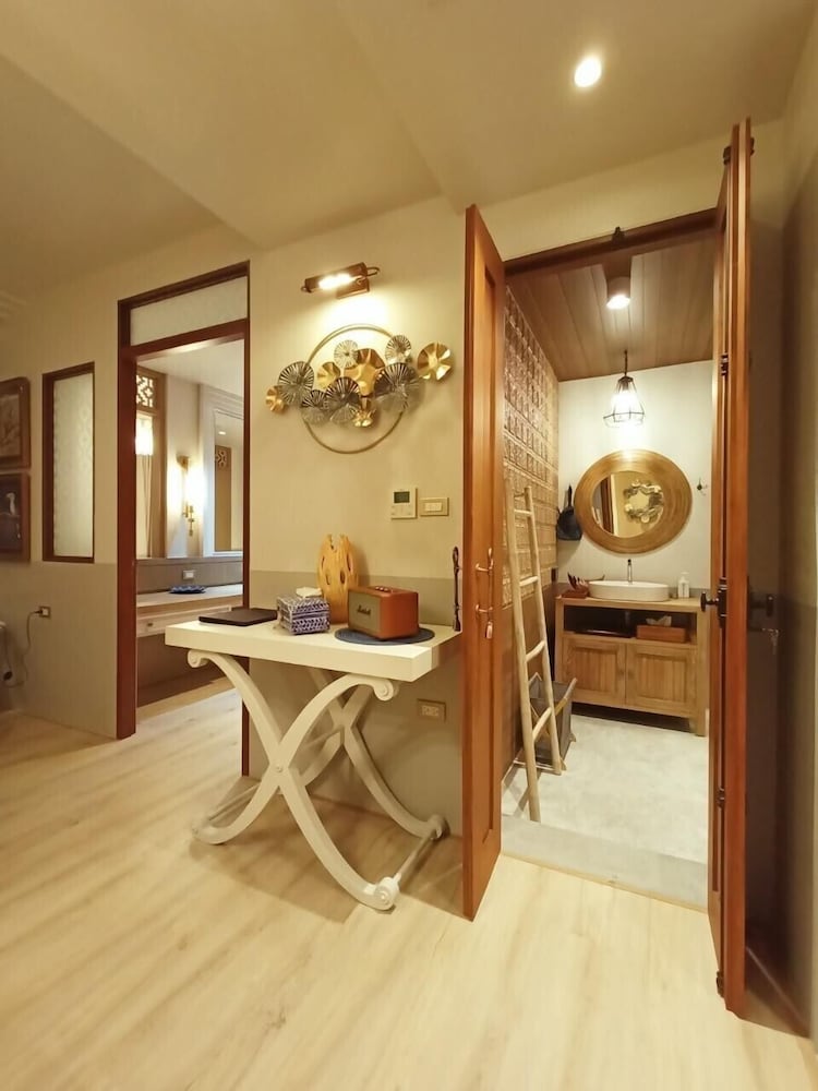 Family Suite - Photo 10