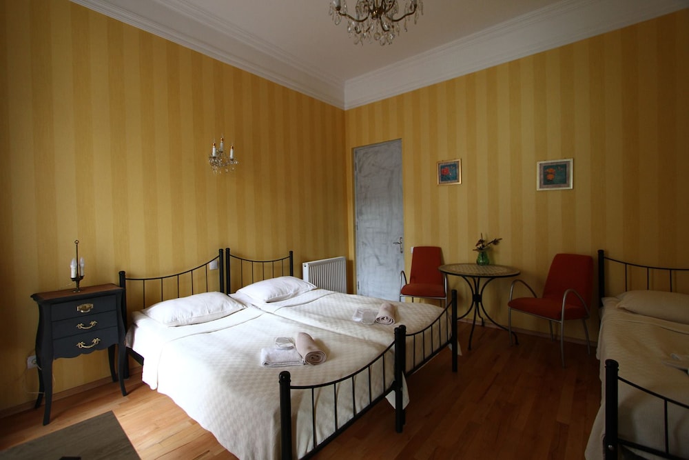 Standard Triple Room photo 3