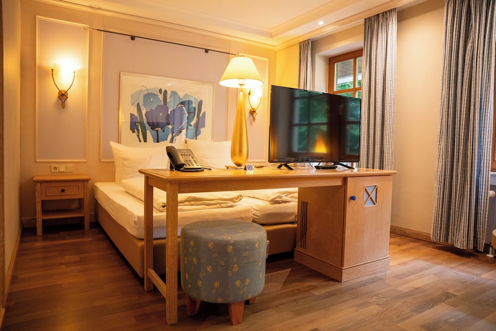 Deluxe Double Room, 1 Bedroom, Non Smoking, Balcony photo 2