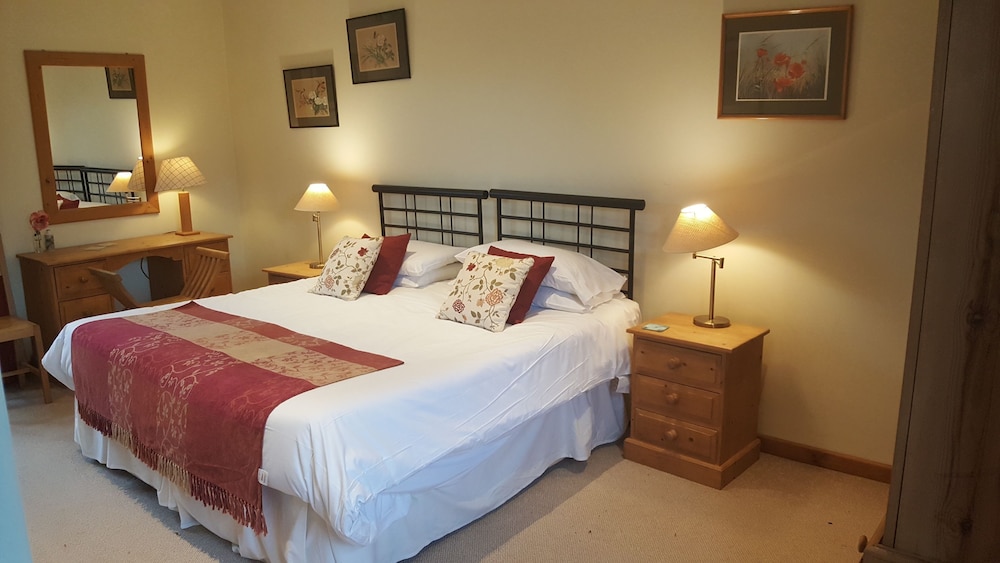 Cottage 4, 3 Bedrooms photo 1