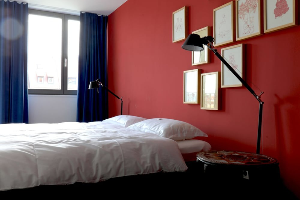 Apartment (#2)