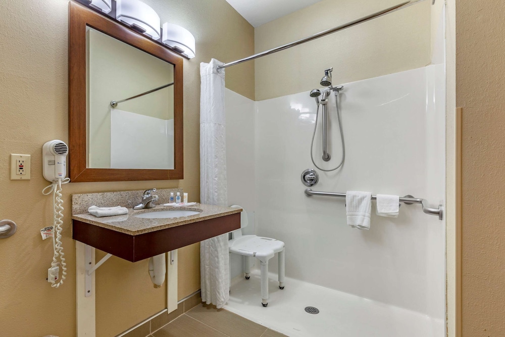Suite, Multiple Beds, Accessible, Non Smoking