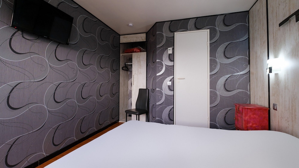 Comfort Room - Photo 10