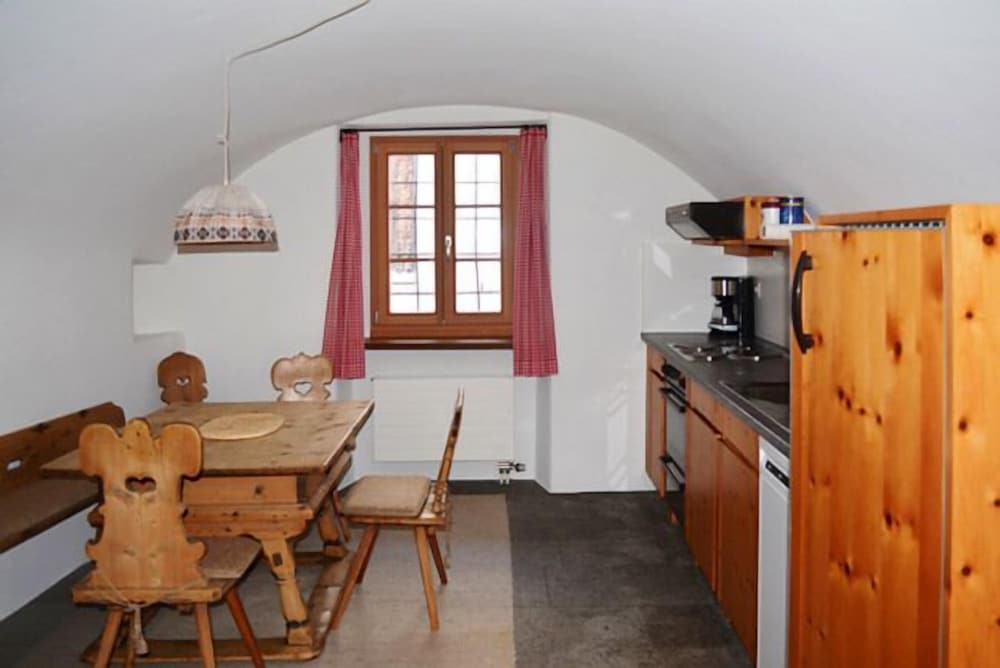 Deluxe Apartment photo 3