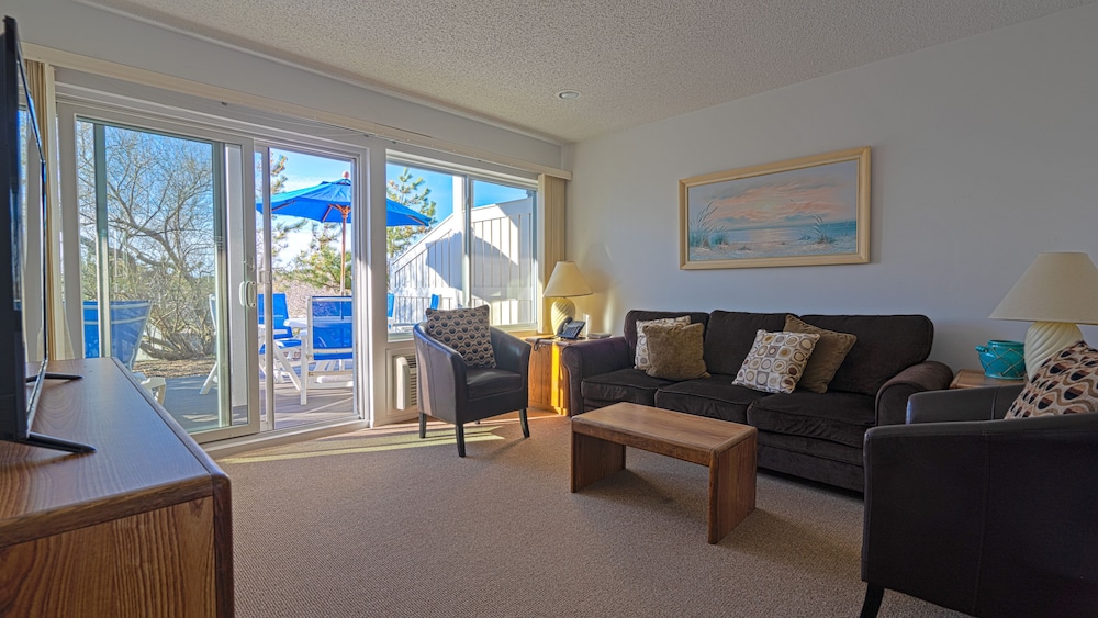 Lower Two Bedroom Poolside