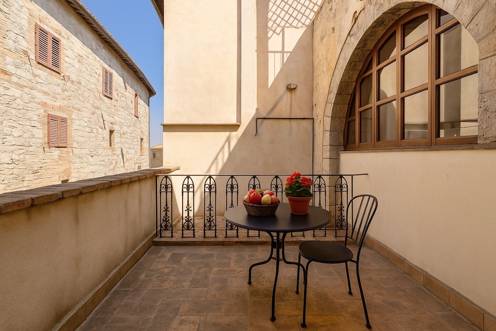 Apartment, Balcony, Hill View photo 1