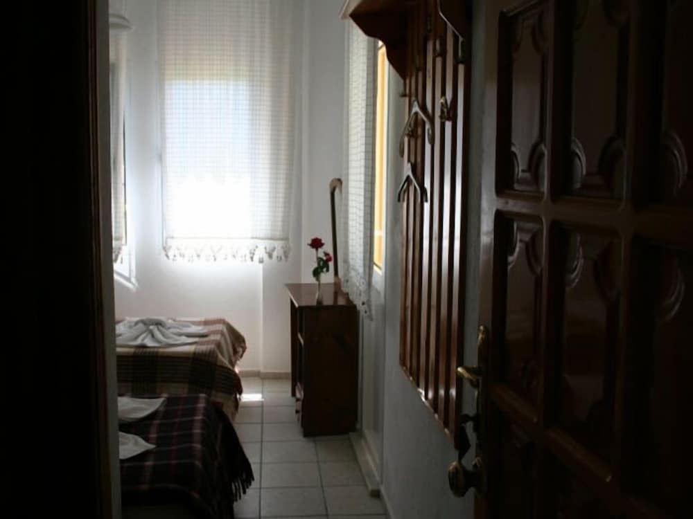 Standard Room photo 3