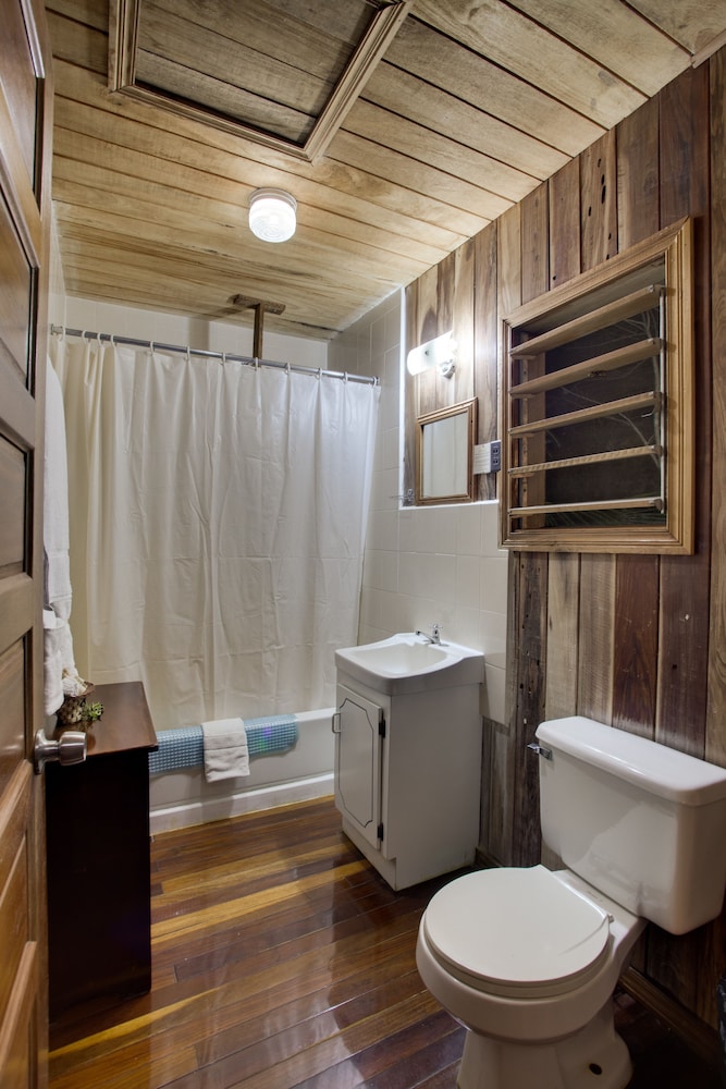 Family Studio Suite, 1 Bedroom, Pool Access, Garden View photo 3