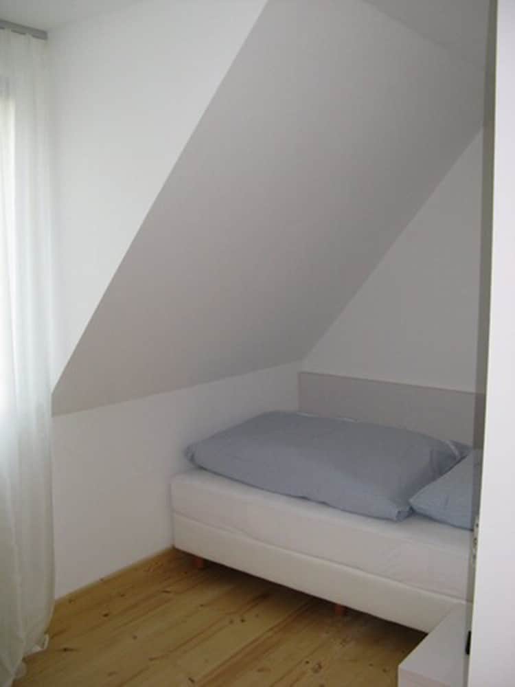Single Room photo 1