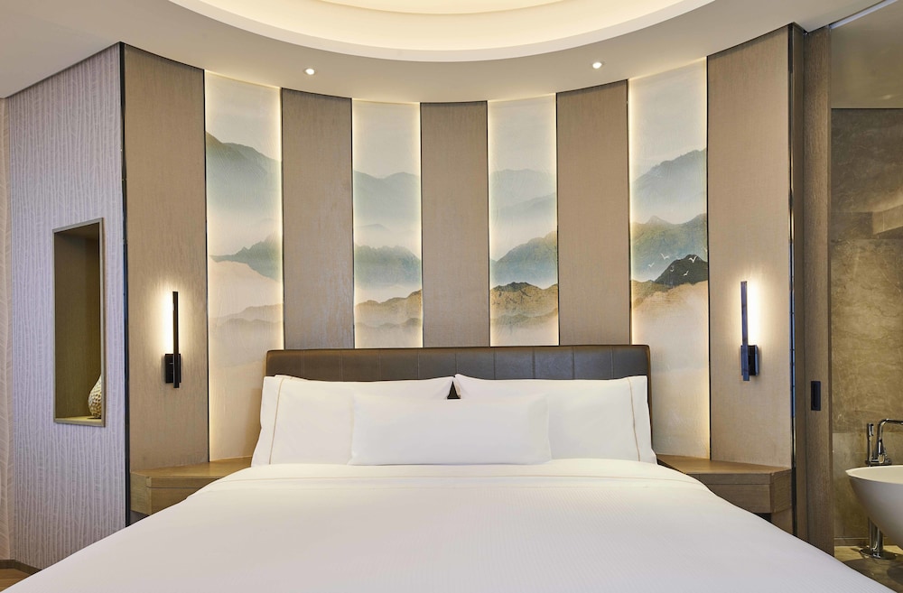 Executive Room, 1 King Bed photo 2